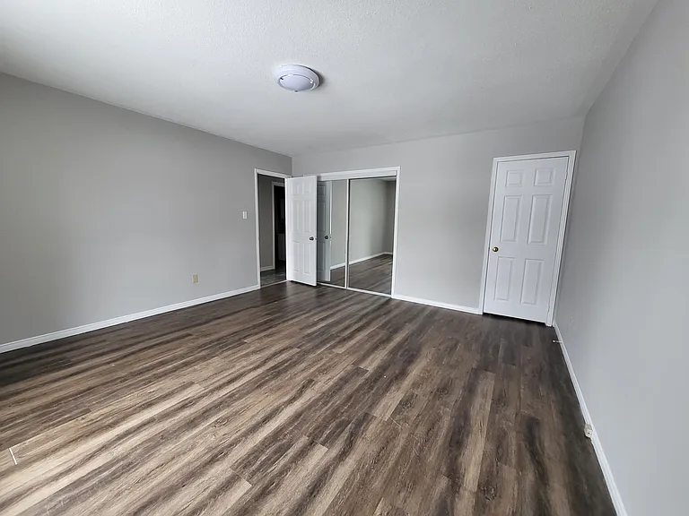 70 Penetang St #1 — Photo 29