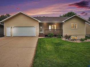 512 N Marquette Ave, Sioux Falls, SD 57110