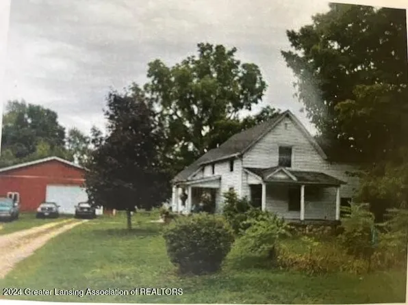 2674 Narrow Lake Rd, Charlotte, MI 48813