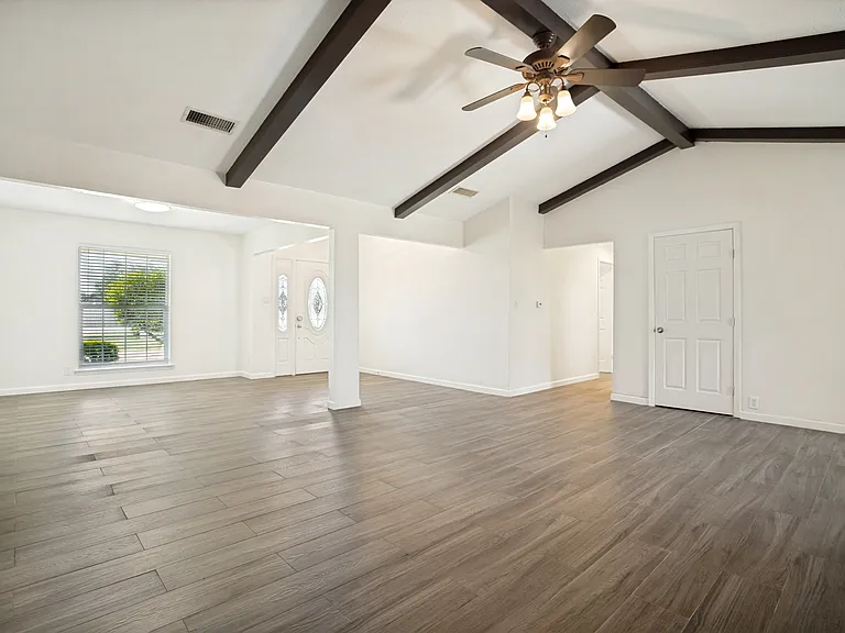 6355 Starnes Rd — Photo 4