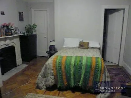 Rented by Brownstone Real Estate | media 17