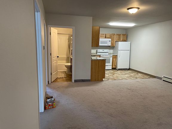 3rd image of 888 Agnes Ln #A