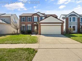 3354 Turnberry Ln, Ann Arbor, MI 48108