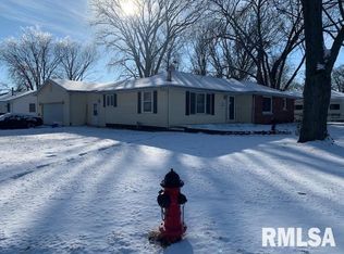 1812 Pickett St, Springfield, IL 62703