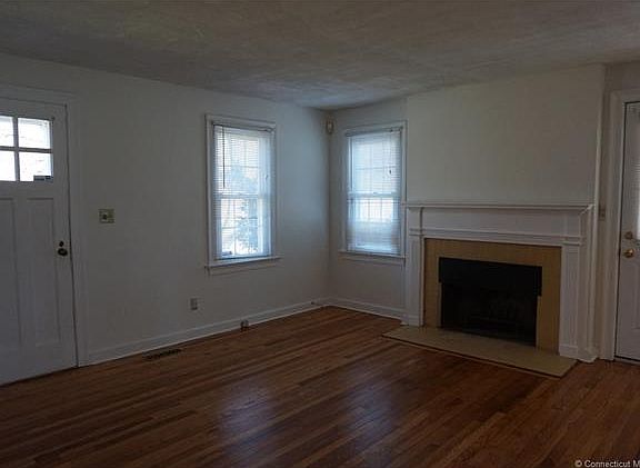 Living Room w/Fireplace