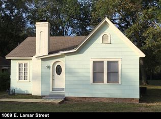 1009 Lamar St, Palestine, TX 75801