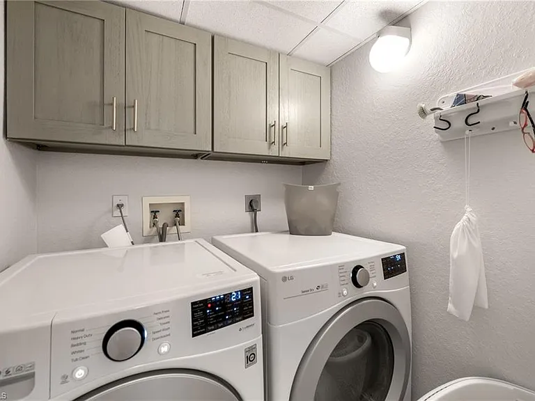 6855 Satinleaf Rd S #103 — Photo 20