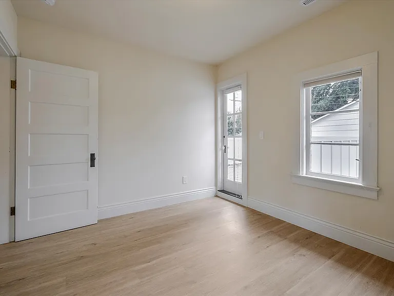 510 Lincoln St #2 — Photo 24