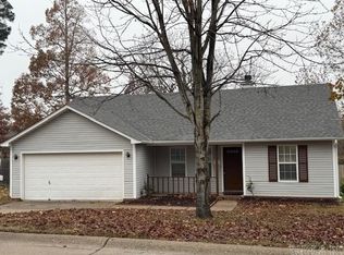 2801 Valley Forge Dr, Benton, AR 72015
