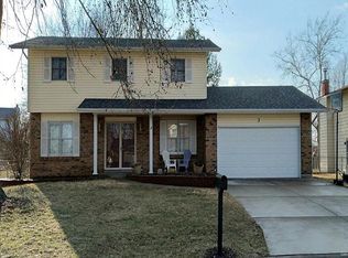 3 Dogwood Ln, Saint Peters, MO 63376