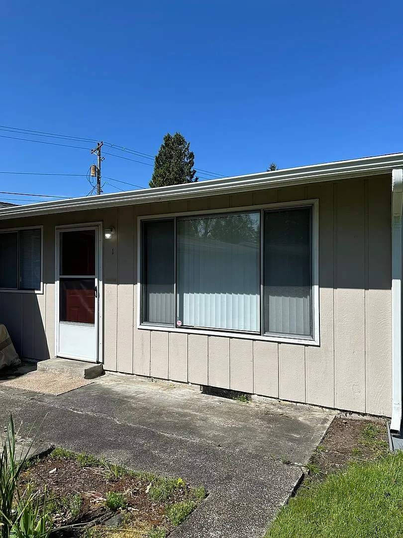 Bowman Apartments — Photo 2