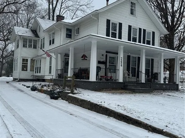 7224 Maple St, Mentor, OH 44060