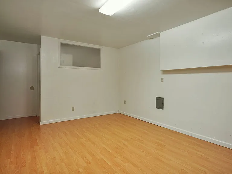 2704 Virginia St 1/2-4 — Photo 3
