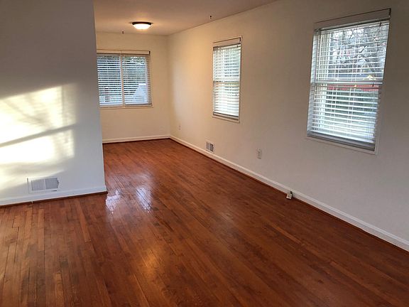 3rd image of 5705 Fenwick Dr