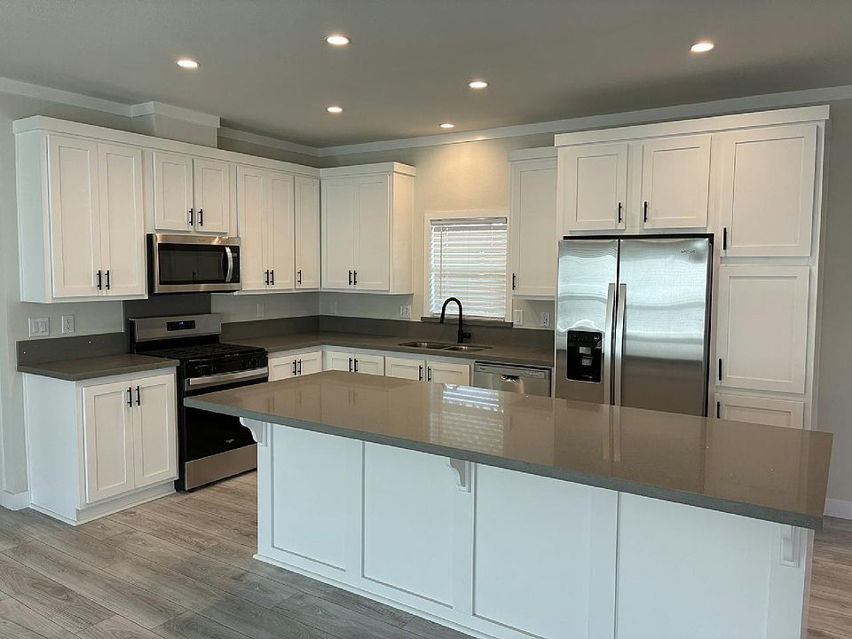 2nd image of 3102 Redcoat Ln #139
