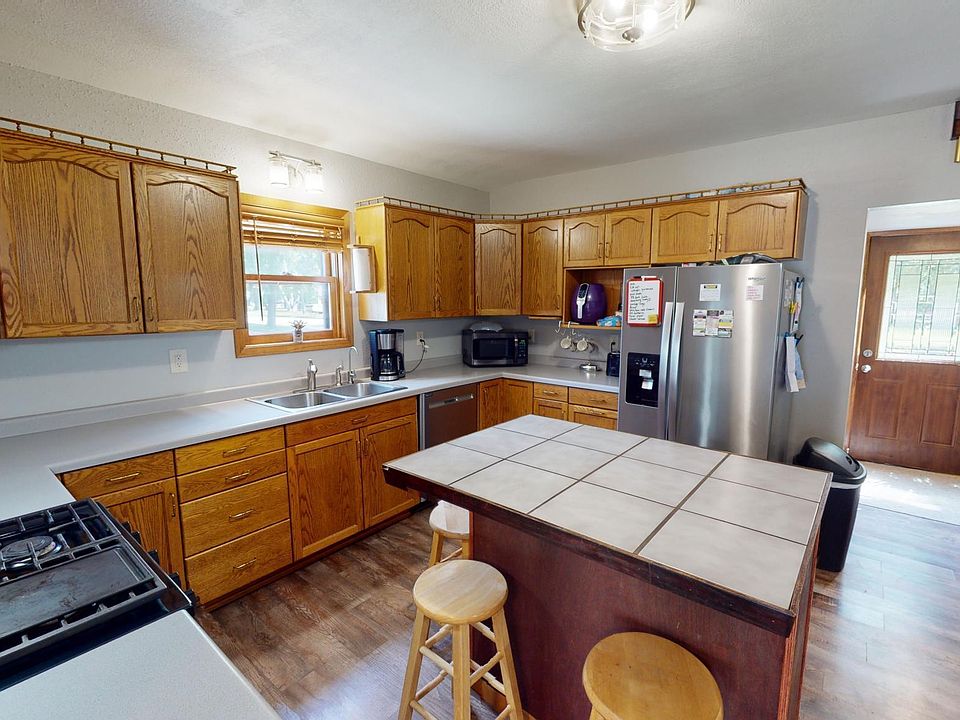121 Dakota Ave NE, Pennock, MN 56279 Zillow