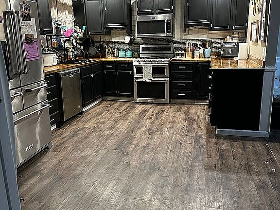 Large kitchen
