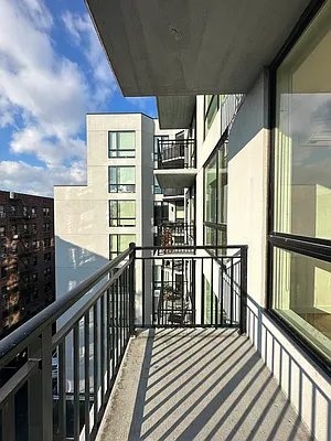 Rented by Artur Gutman, LREB | media 11