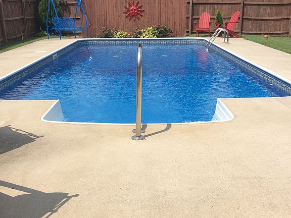 In ground pool and hot tub