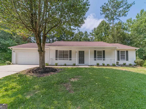 2071 Walden Park Pl, Snellville, GA 30078