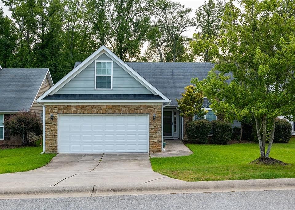 1st image of 880 Tyler Woods Dr