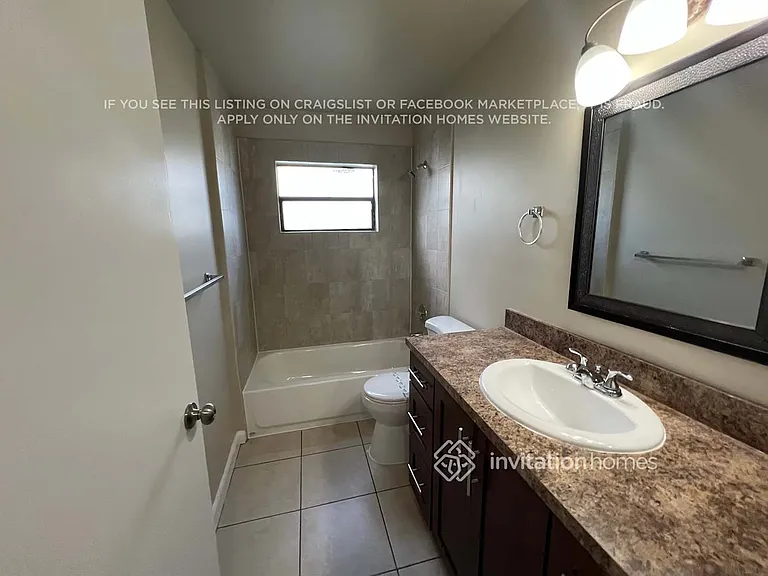 9821 NW 41st Ct — Photo 13
