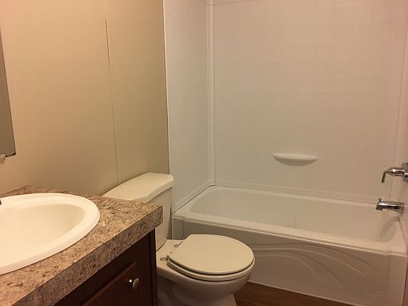 4th image of 1514 Fernlake Dr