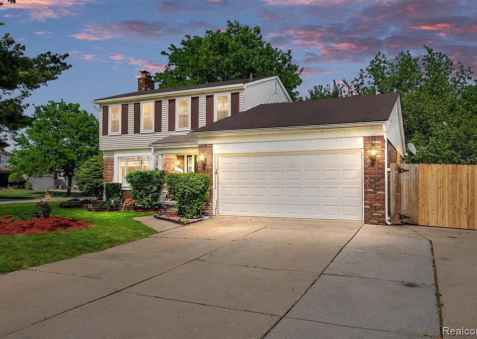 47060 Willow Ln, MI 48044 Zillow