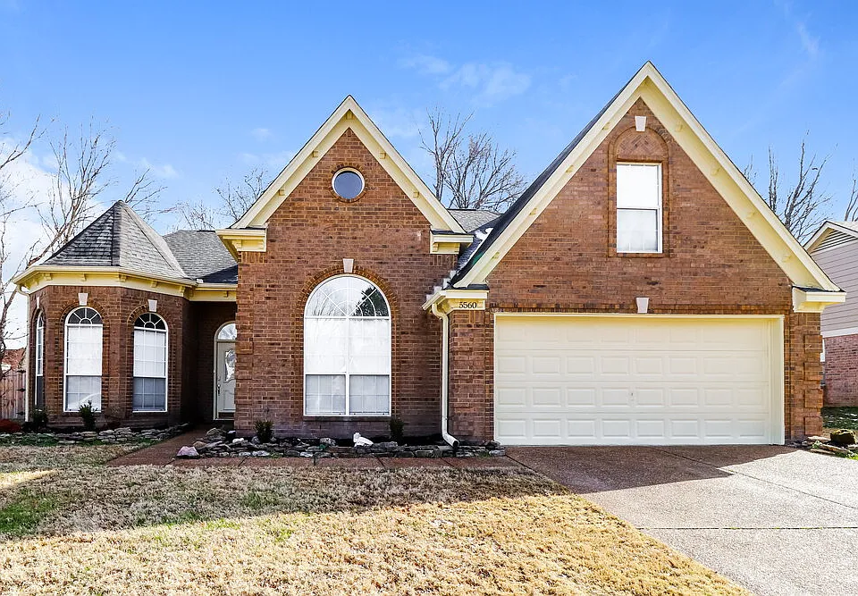 5560 Mary Ln