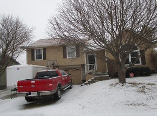 1436 NW Yankee Dr, Blue Springs, MO 64015