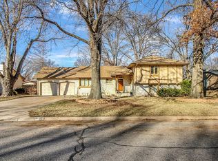 1018 E Chestnut Rd, Derby, KS 67037