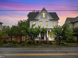 422 W Simpson St, Mechanicsburg, PA