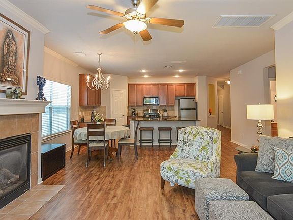 Looking for an open concept home with plenty of natural light, in a gated community, 3.5 miles from downtown, shopping, entertainment, and dining. This home is for you!