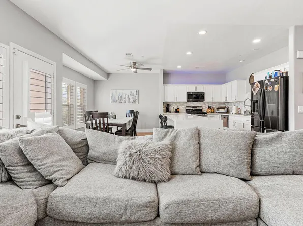 67687 Duchess Rd Unit 204, Cathedral City, CA 92234