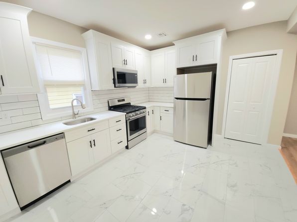225 Lincoln Ave FLOOR 2