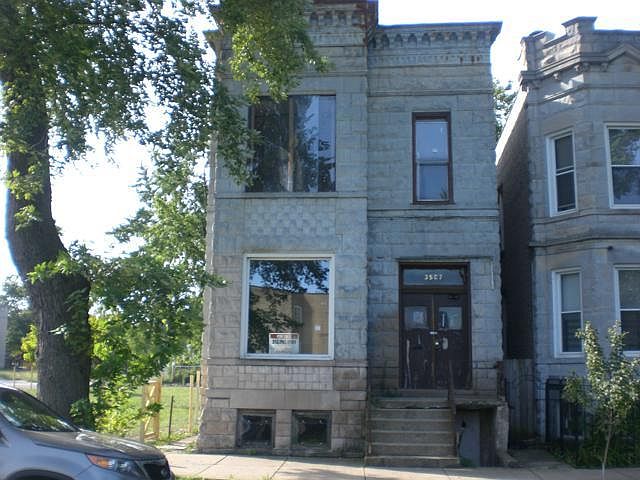 1st image of 3507 W Carroll Ave
