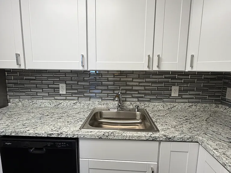 50 N Railroad St #1 — Photo 8