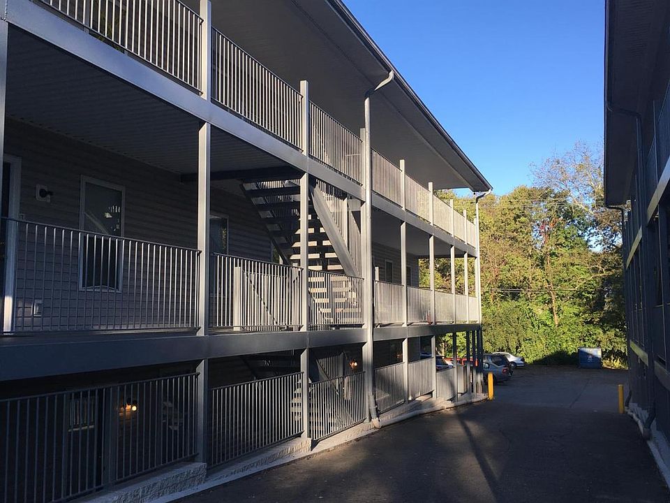1st image of 139 Macey Ave APT D