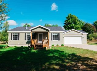 8804 Birchview Dr, Williamsburg, MI 49690