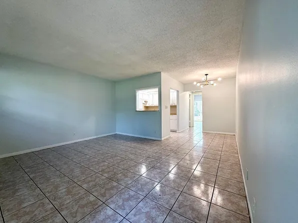 54 Salisbury E #C, West Palm Beach, FL 33417