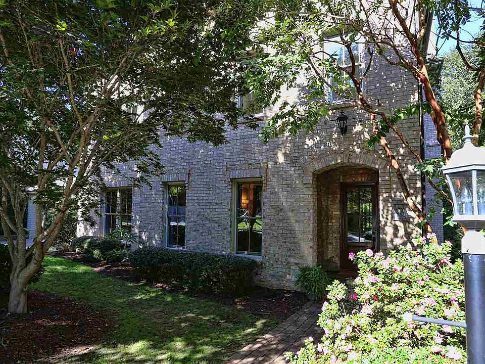 1st image of 214 Glenhaven Dr