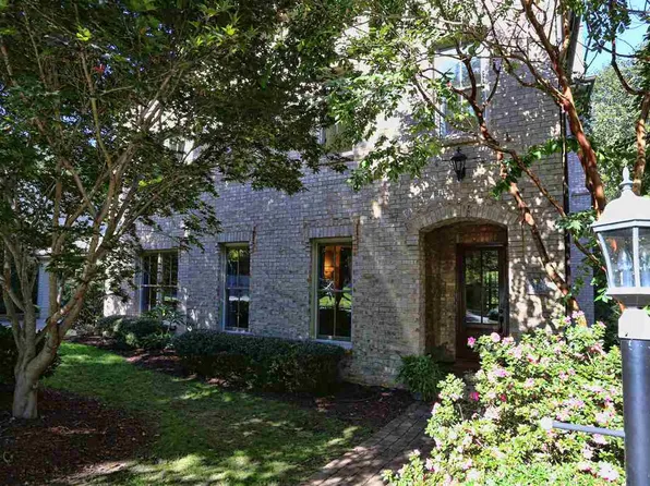 214 Glenhaven Dr, Chapel Hill, NC 27516