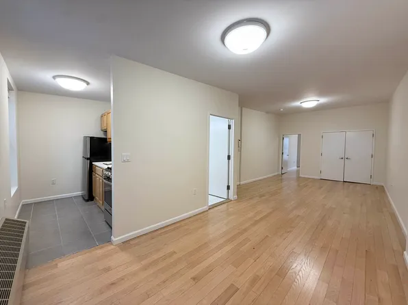 947 2nd Avenue image 1 of 12