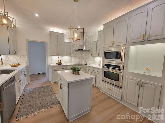 2nd image of 261 Lone Laurel Trl