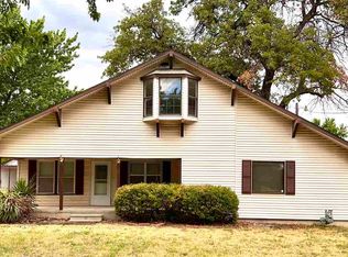 356 Sherwin Ave, Ponca City, OK 74604