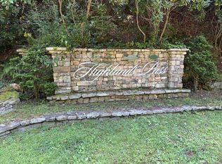 47 N Nickajack Rd, Franklin, NC 28734