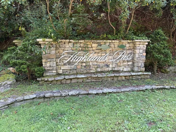 47 N Nickajack Rd, Franklin, NC 28734