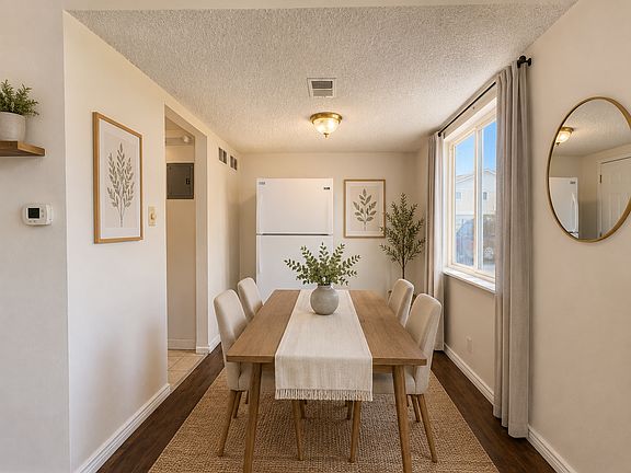 3rd image of 1225 S Oneida St APT 183