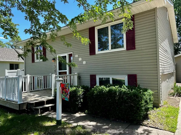 515 E 15th St, Grand Island, NE 68801