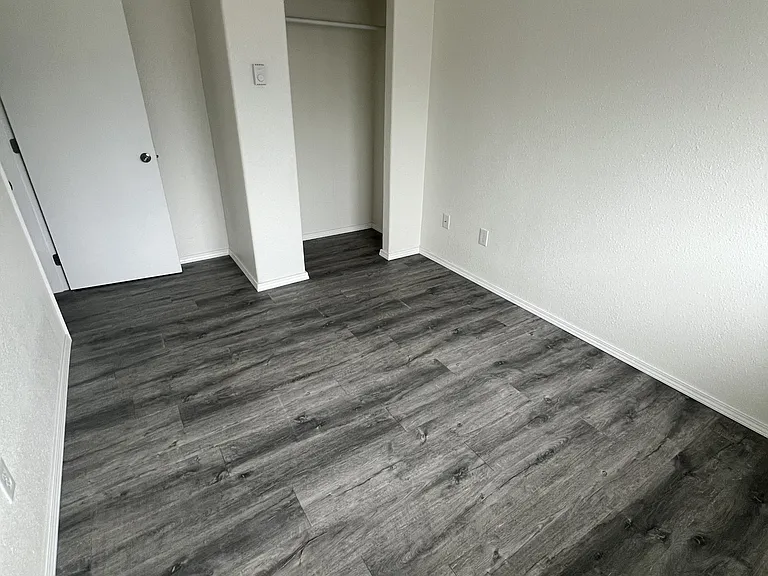 411 Mission St #304 — Photo 2